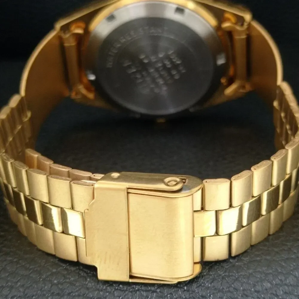 Vintage 1971 Citizen Automatic Mens Gold Watch W/daydate & Black accents